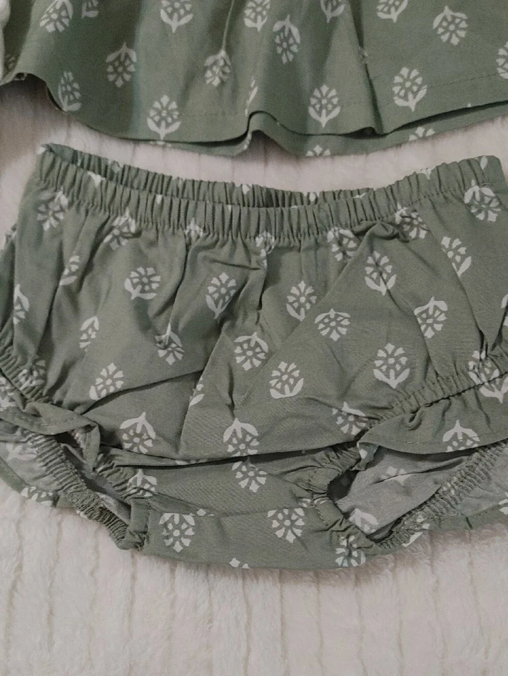 3 PC Set Carter's Green Floral Top, Bloomer & White Bodysuit Set